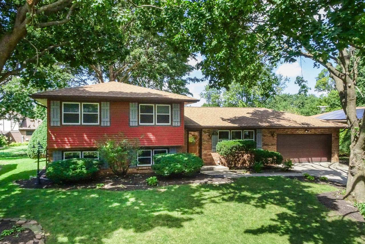 1113 Andover St., Bloomington, IL 61704