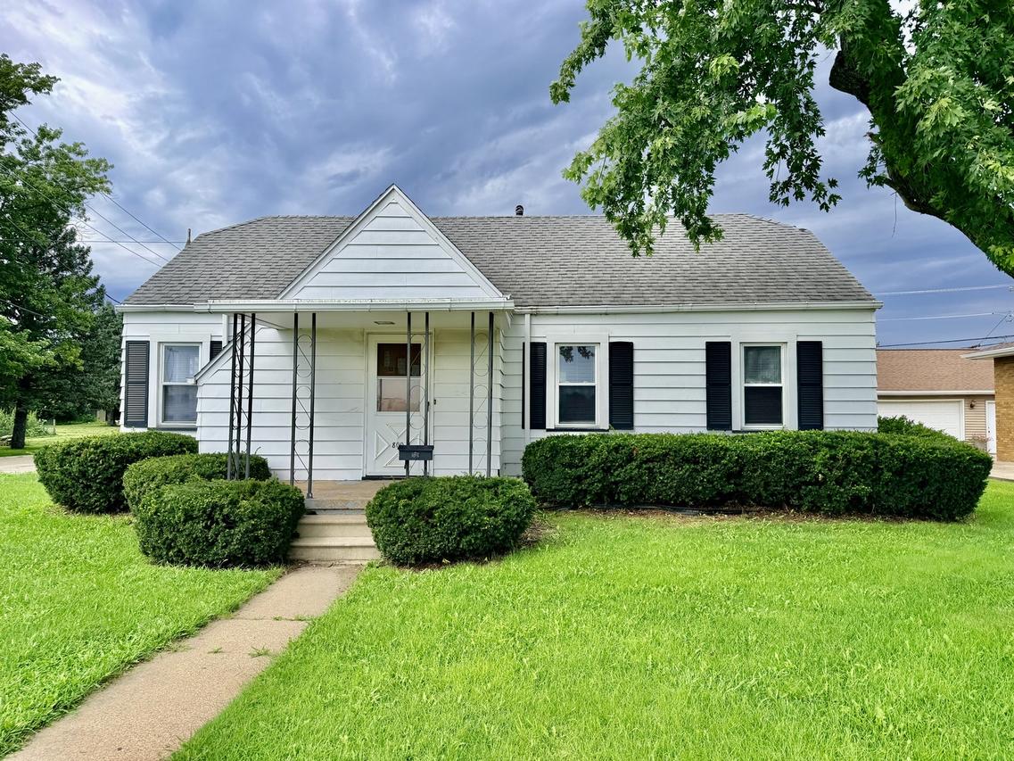 800 E 12th St., Streator, IL 61364