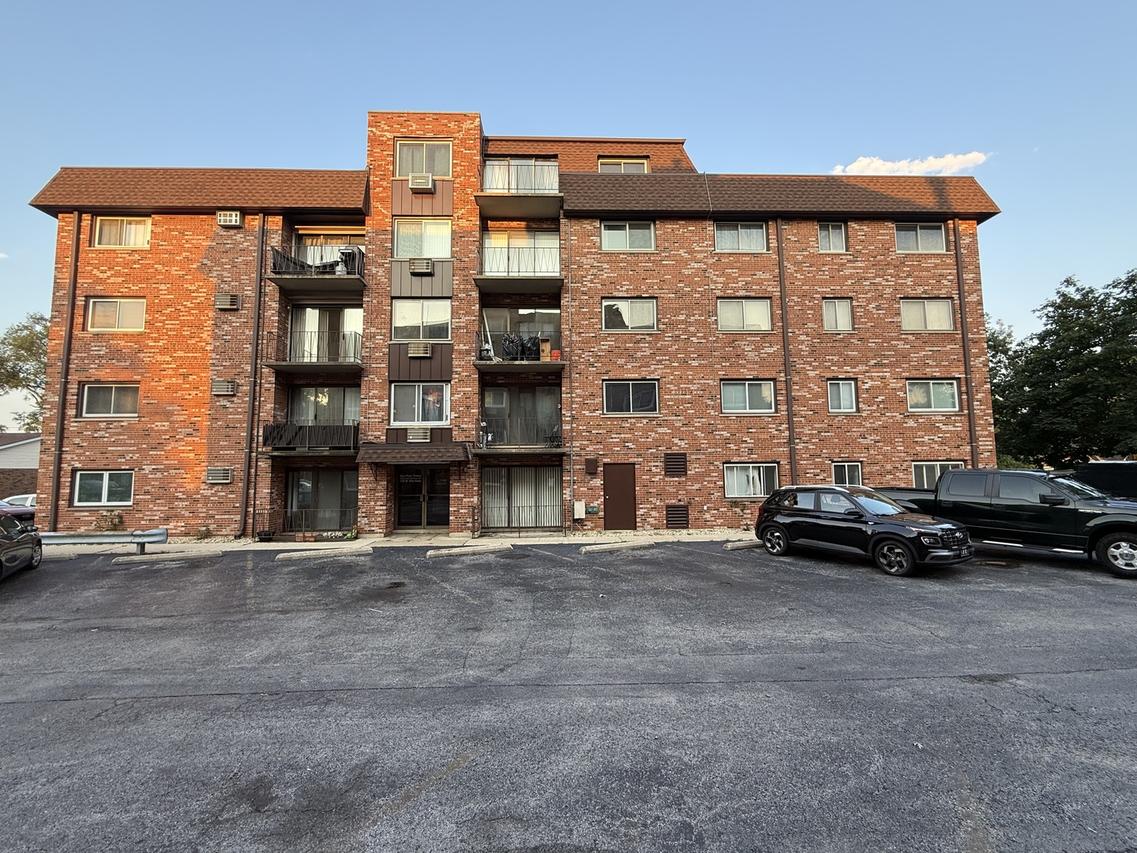 7110 W 93rd Pl. #3F, Oak Lawn, IL 60453