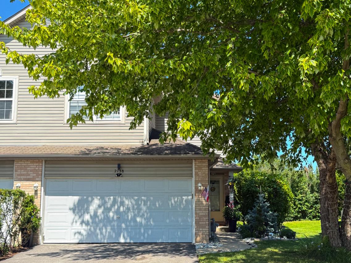 2138 W Adobe Dr., Addison, IL 60101