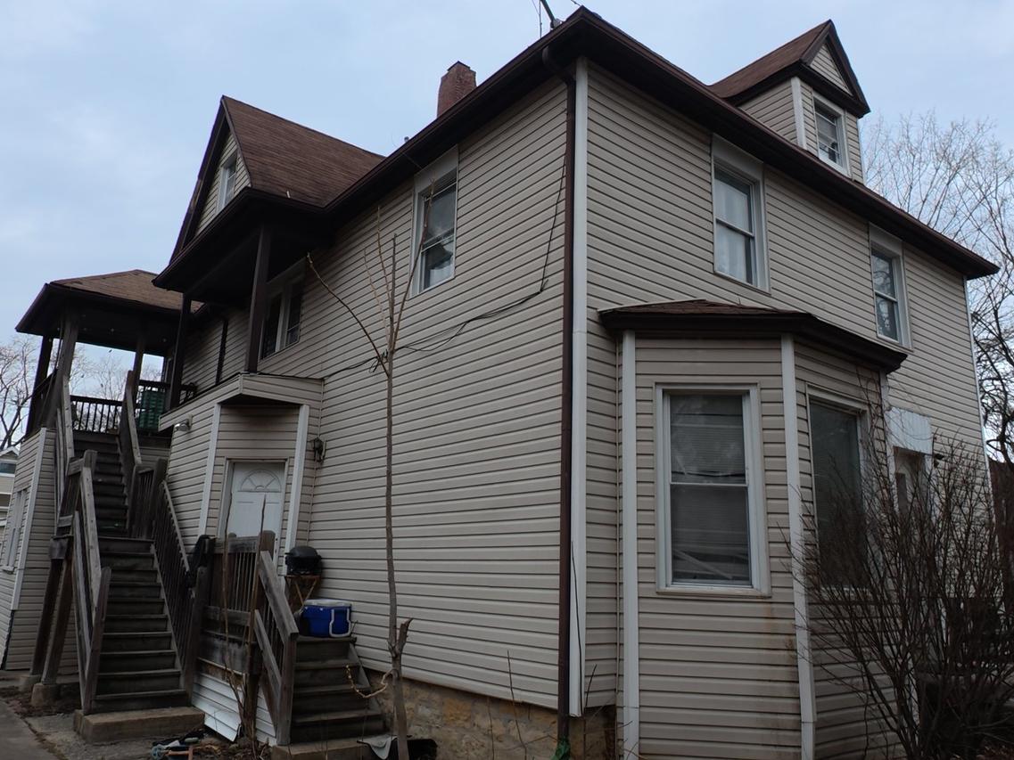 8802 S Carpenter St., Chicago, IL 60620