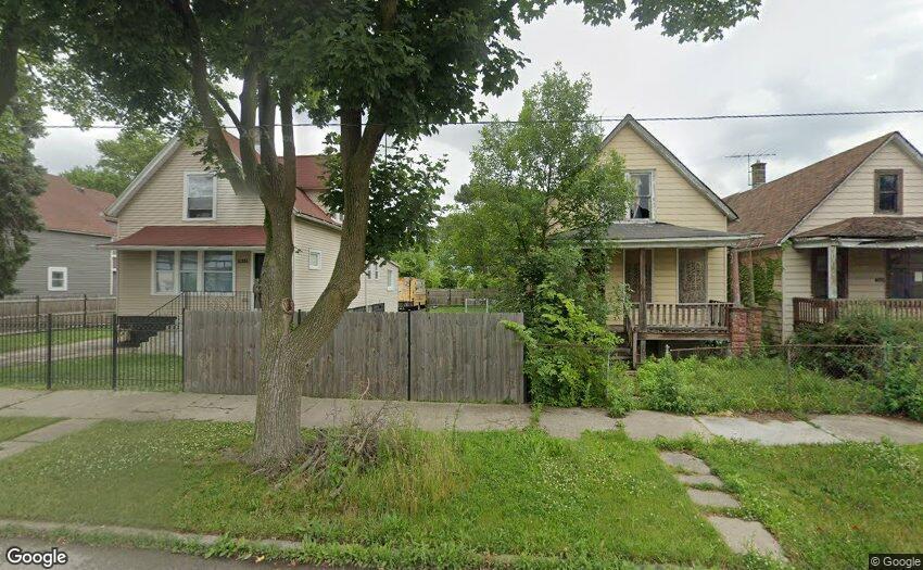 11553 S La Salle St., Chicago, IL 60628