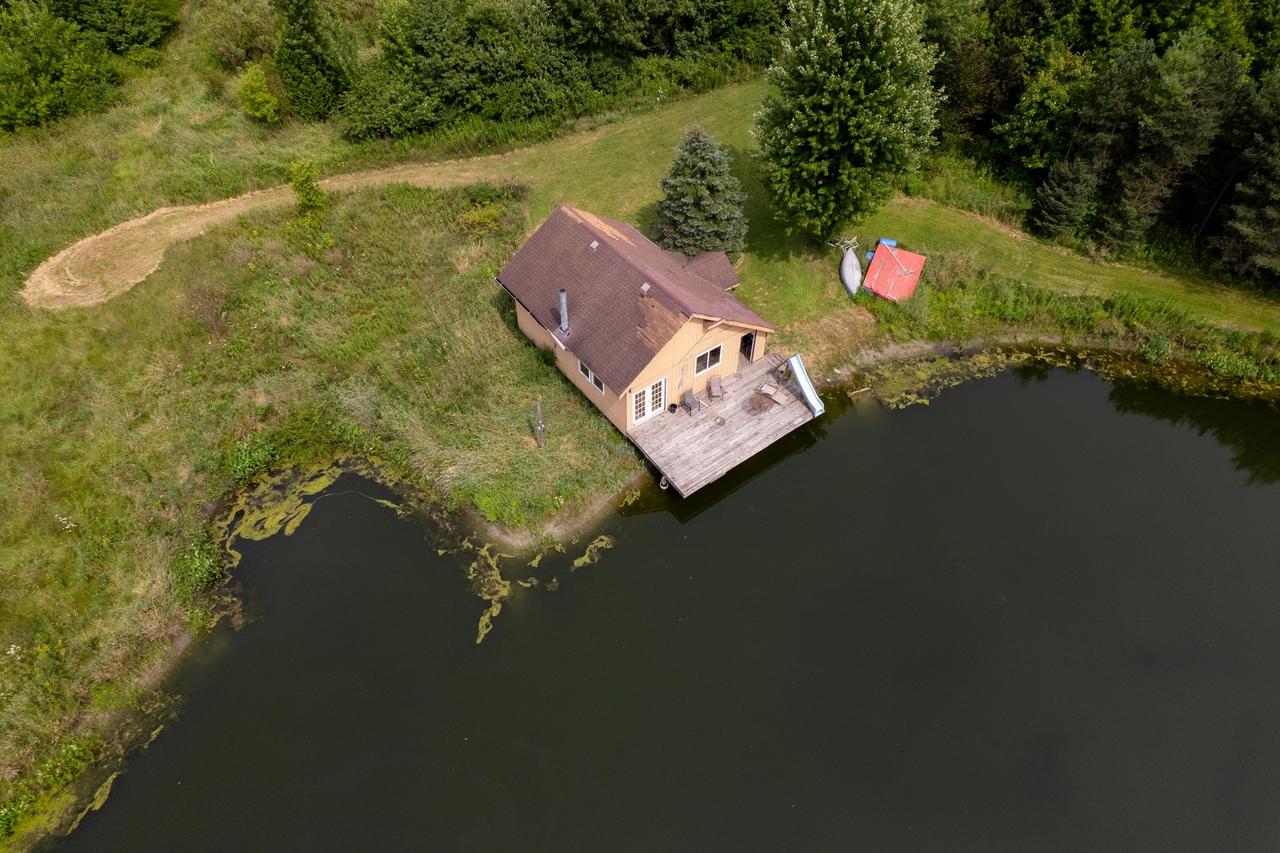 00 Burr Oak Rd., Capron, IL 61012