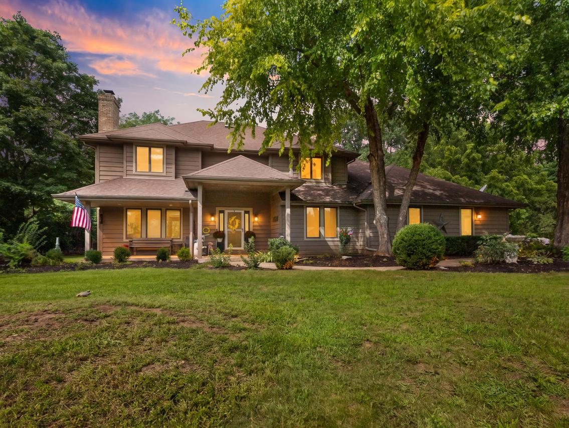 7701 Old Post Rd., Crystal Lake, IL 60014