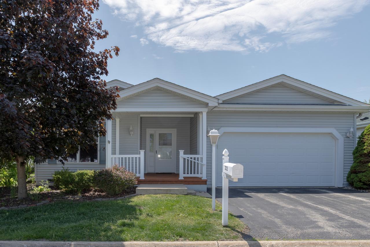 212 Rodeo Dr. #2179, Grayslake, IL 60030