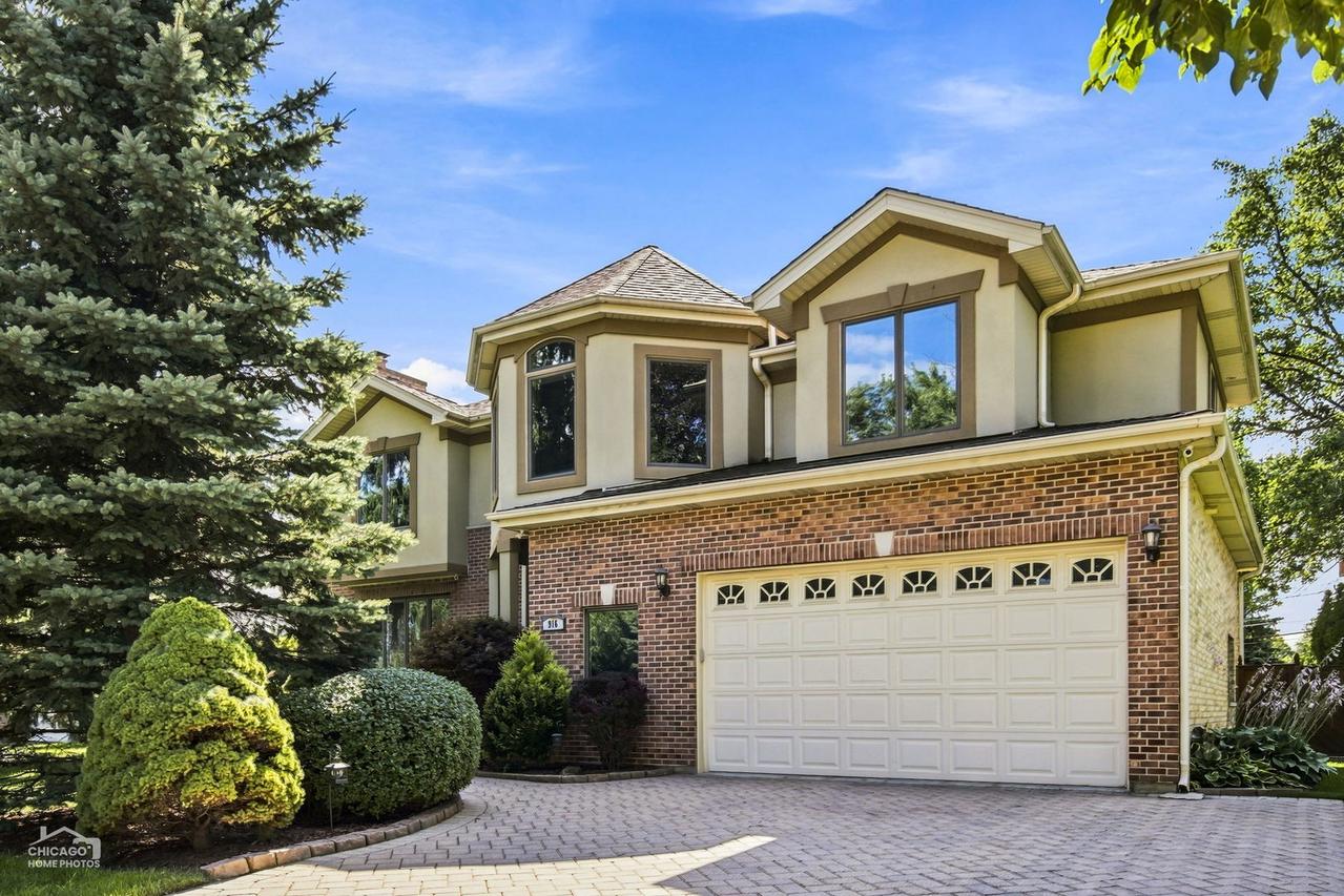 916 S I Oka Ave., Mount Prospect, IL 60056