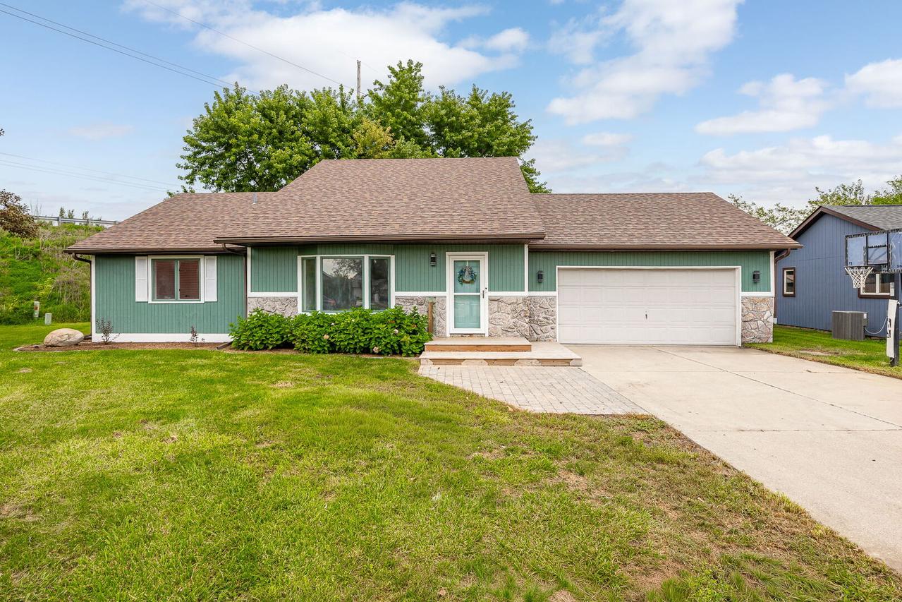 570 Meadows Rd., Bourbonnais, IL 60914