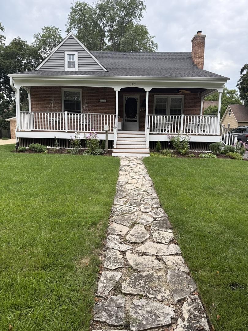 816 Cherry St., Wheaton, IL 60187