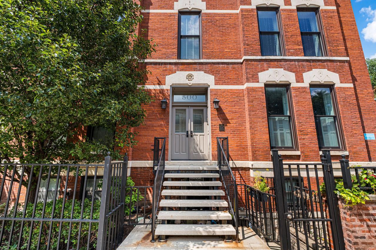 500 W Armitage Ave. #4, Chicago, IL 60614