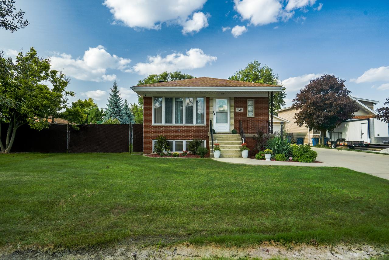 7936 W 101 Pl., Palos Hills, IL 60465