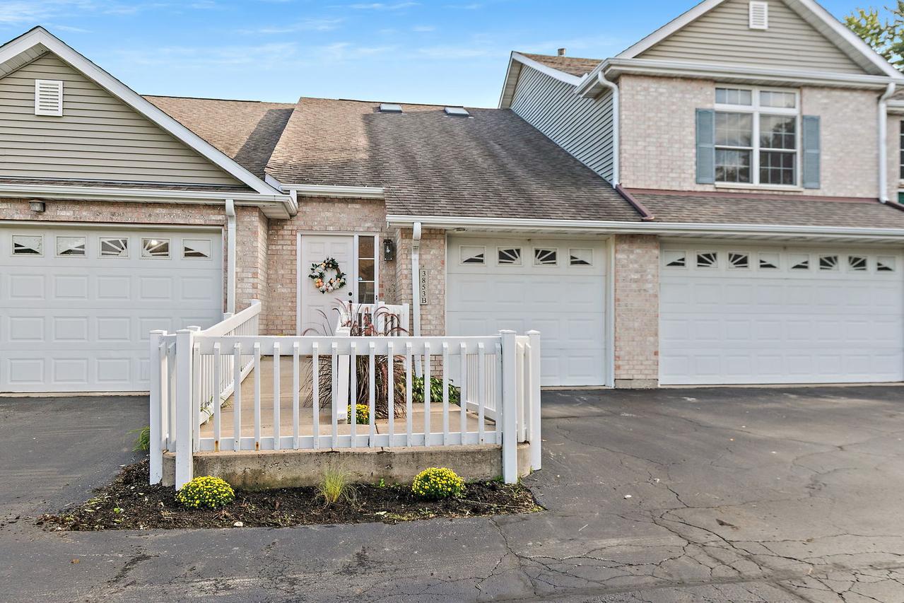 3853 South Pointe Dr. #B, Dekalb, IL 60115