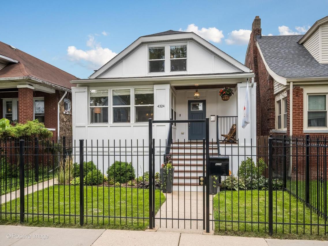 4324 N Sawyer Ave., Chicago, IL 60618