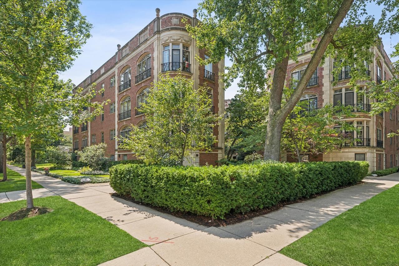 940 Michigan Ave. #1H, Evanston, IL 60202