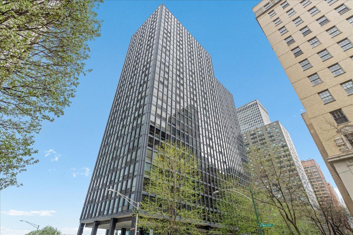 910 N Lake Shore Dr. #2820, Chicago, IL 60611