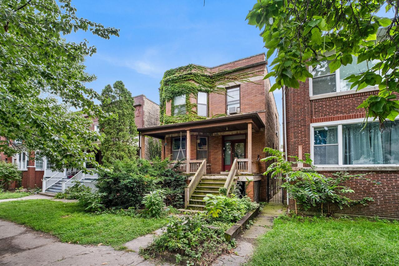 1311 W Columbia Ave., Chicago, IL 60626