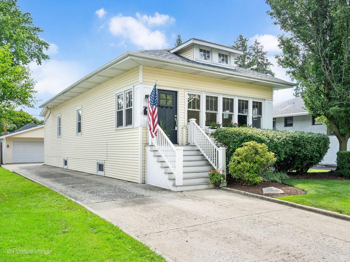 729 N Brainard Ave., La Grange Park, IL 60526