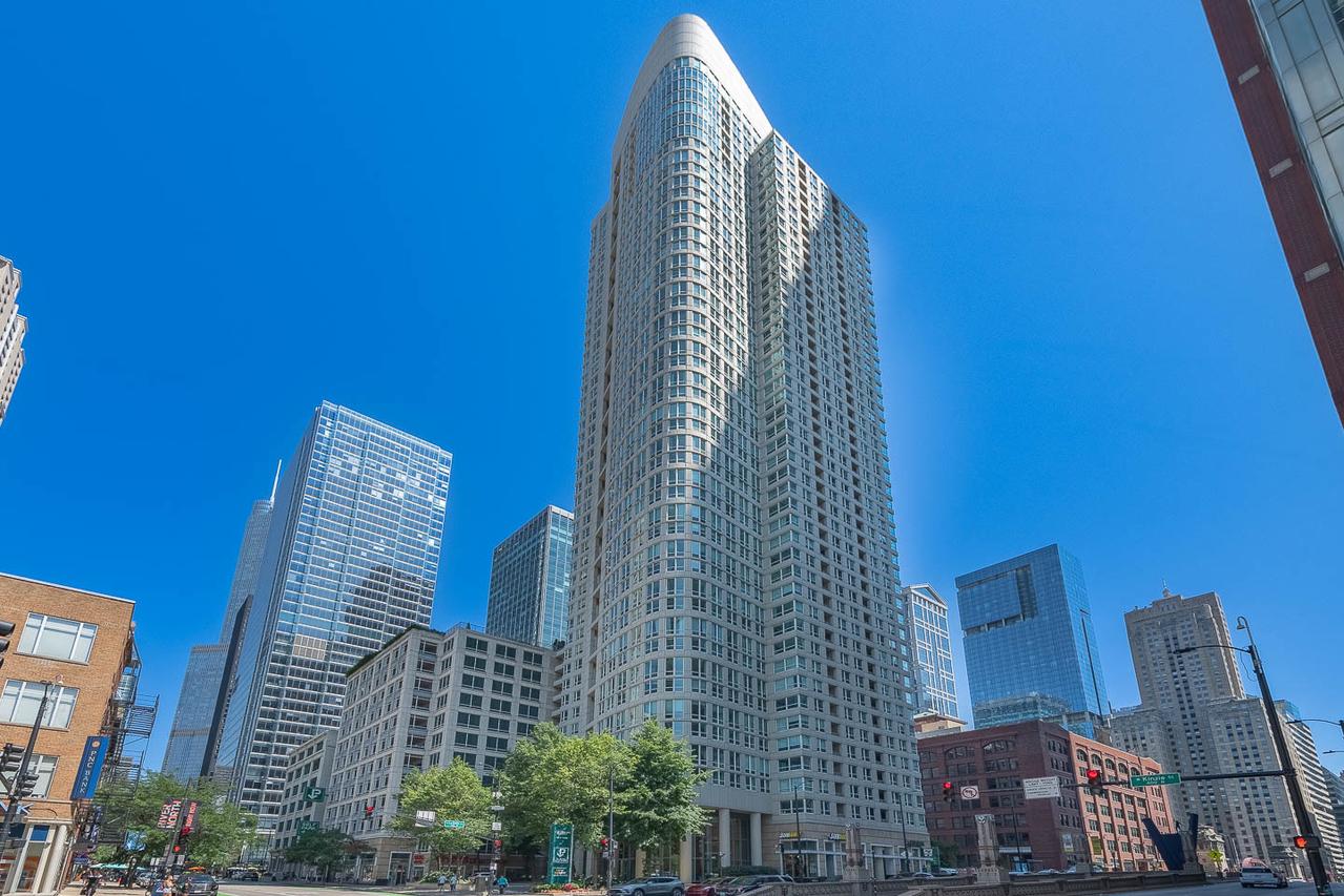 345 N La Salle Dr. #2607, Chicago, IL 60654