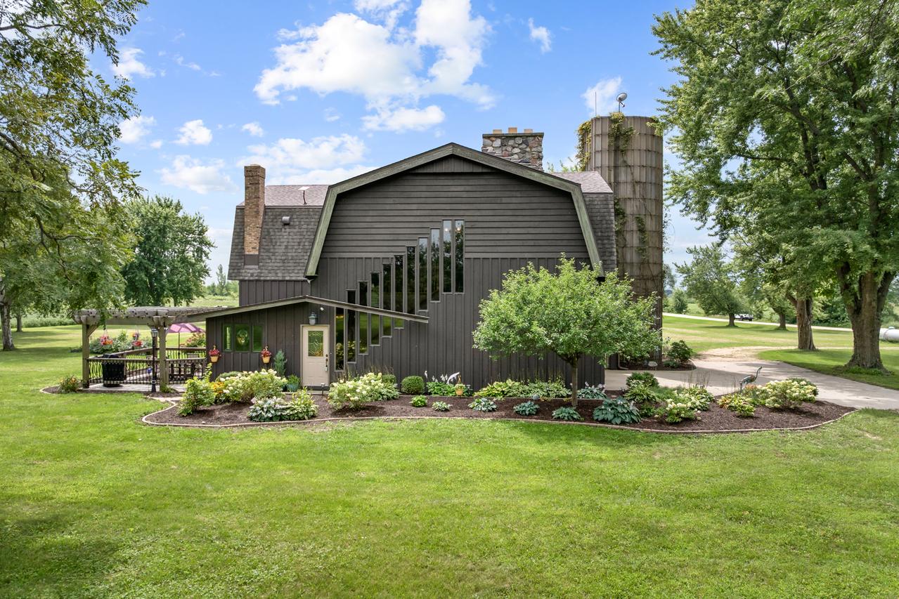 34066 Myelle Rd., Kingston, IL 60145