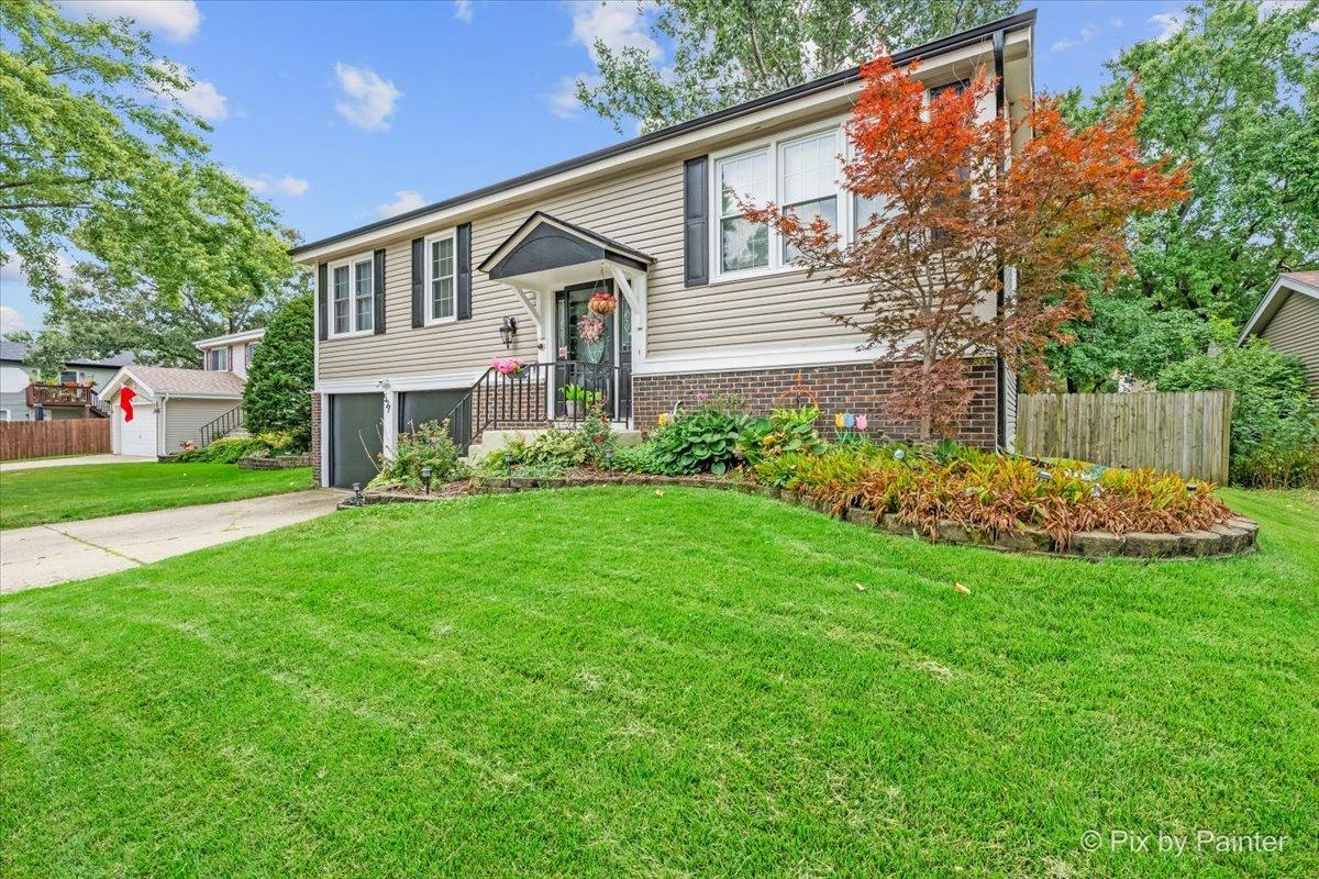 527 Cottonwood Cir., Bolingbrook, IL 60440