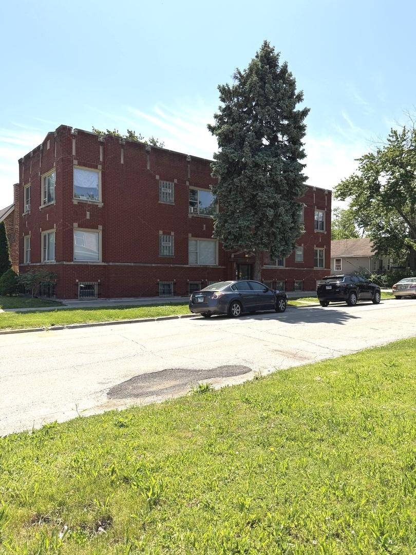 525 W 118th St., Chicago, IL 60628