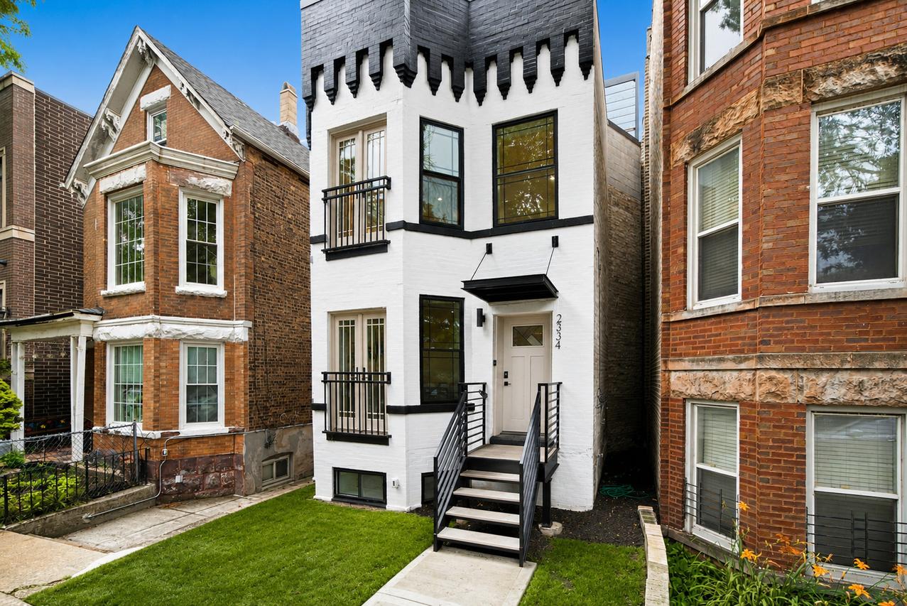 2334 N Oakley Ave., Chicago, IL 60647