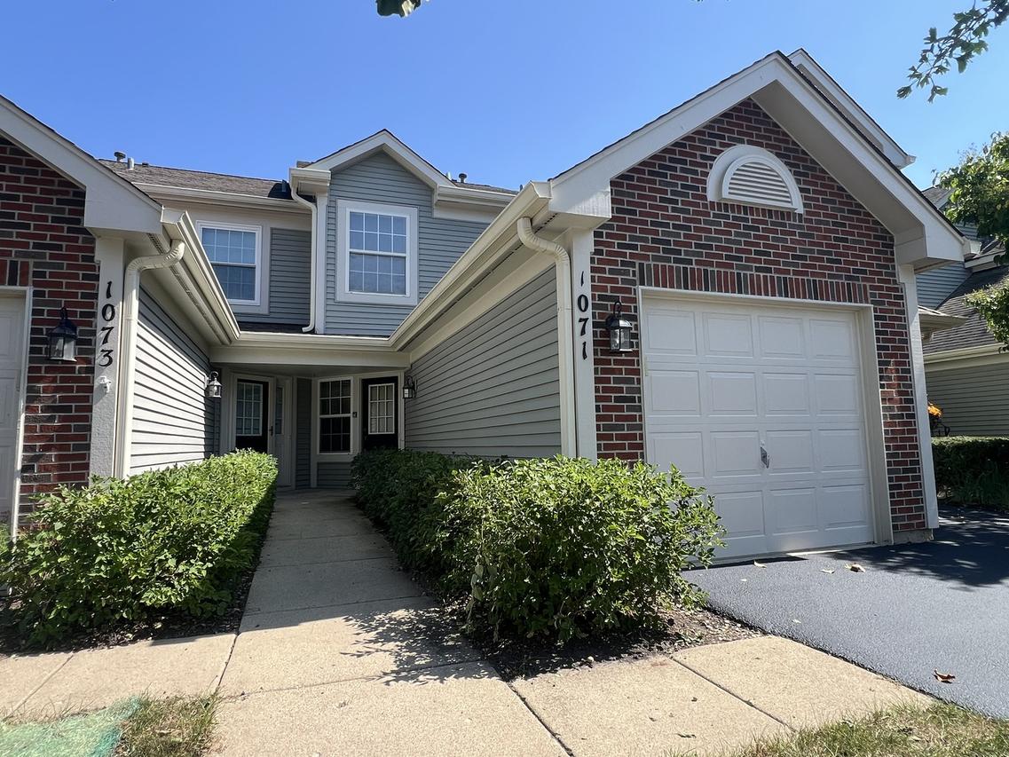 1071 Woodhill Ct., Elgin, IL 60120