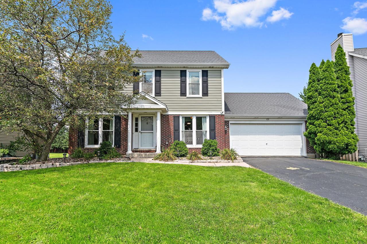 123 Devonshire Dr., Dekalb, IL 60115