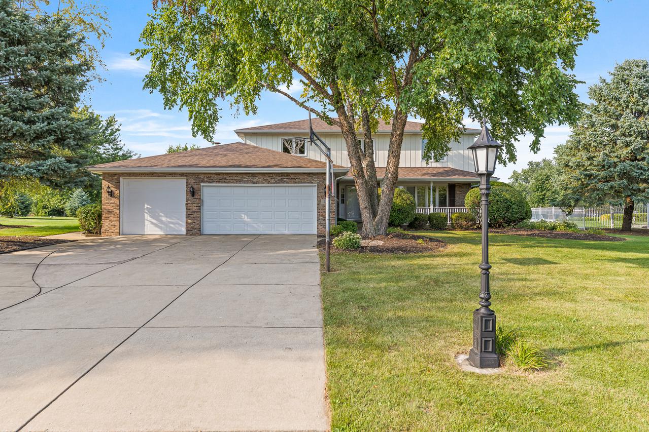 1761 Pheasant Ln., New Lenox, IL 60451