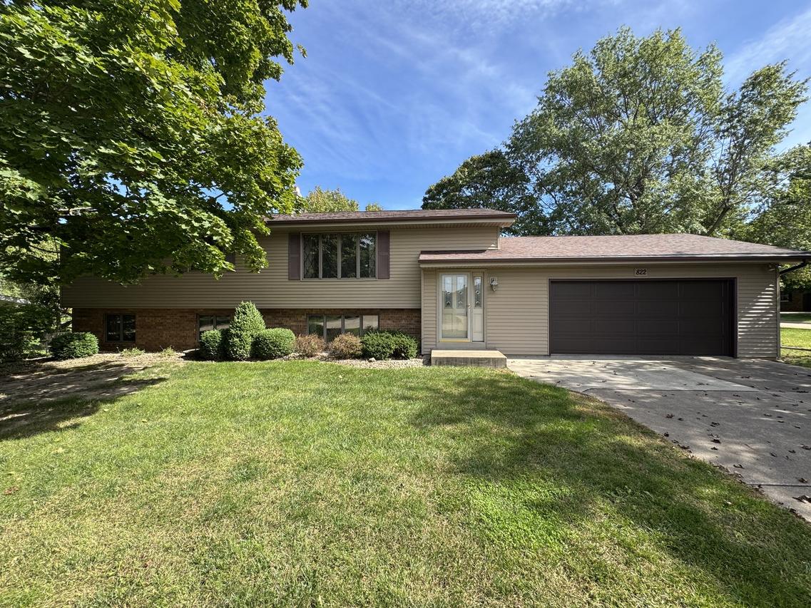 822 Hickory St., Geneseo, IL 61254