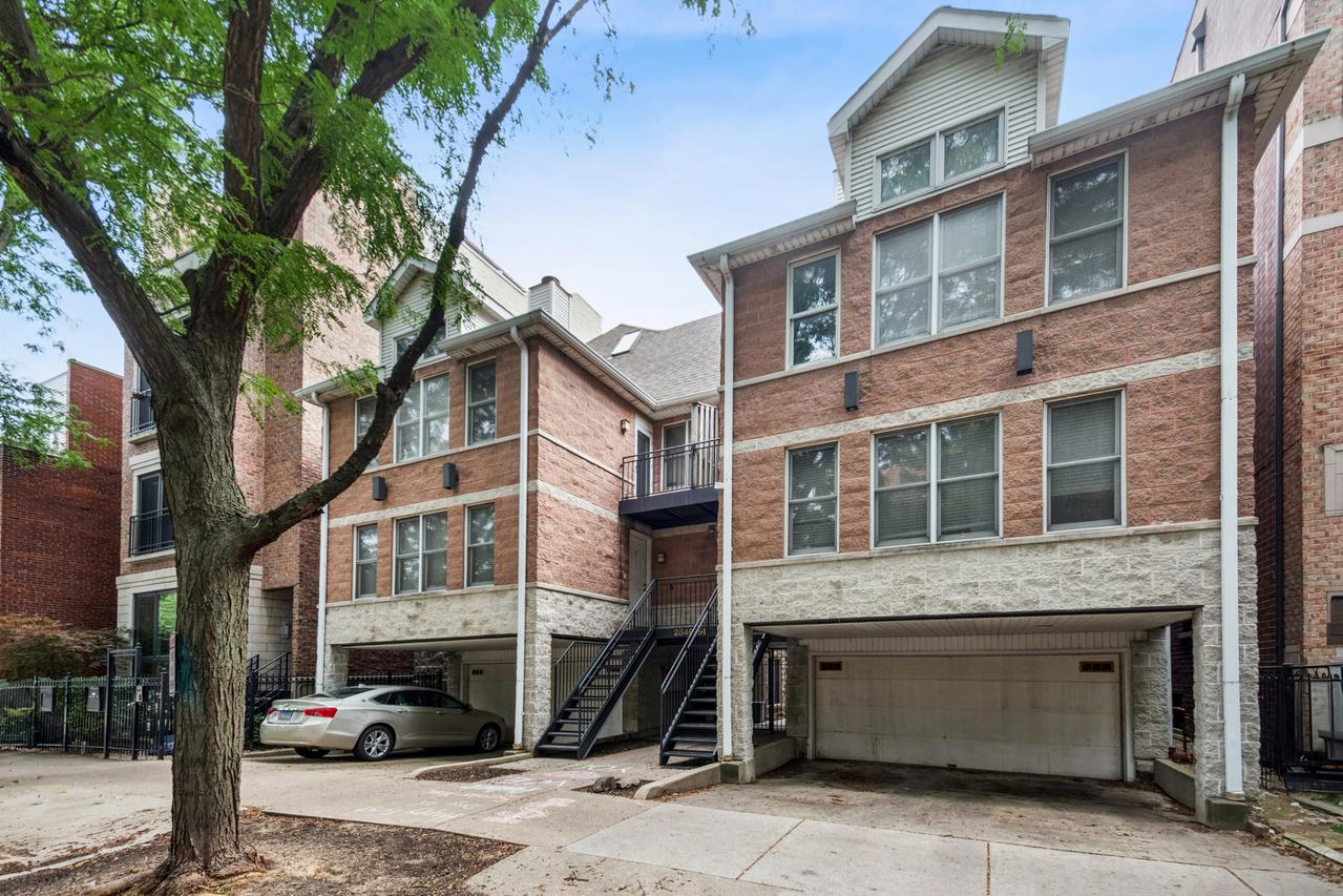 2851 N Southport Ave. #B, Chicago, IL 60657