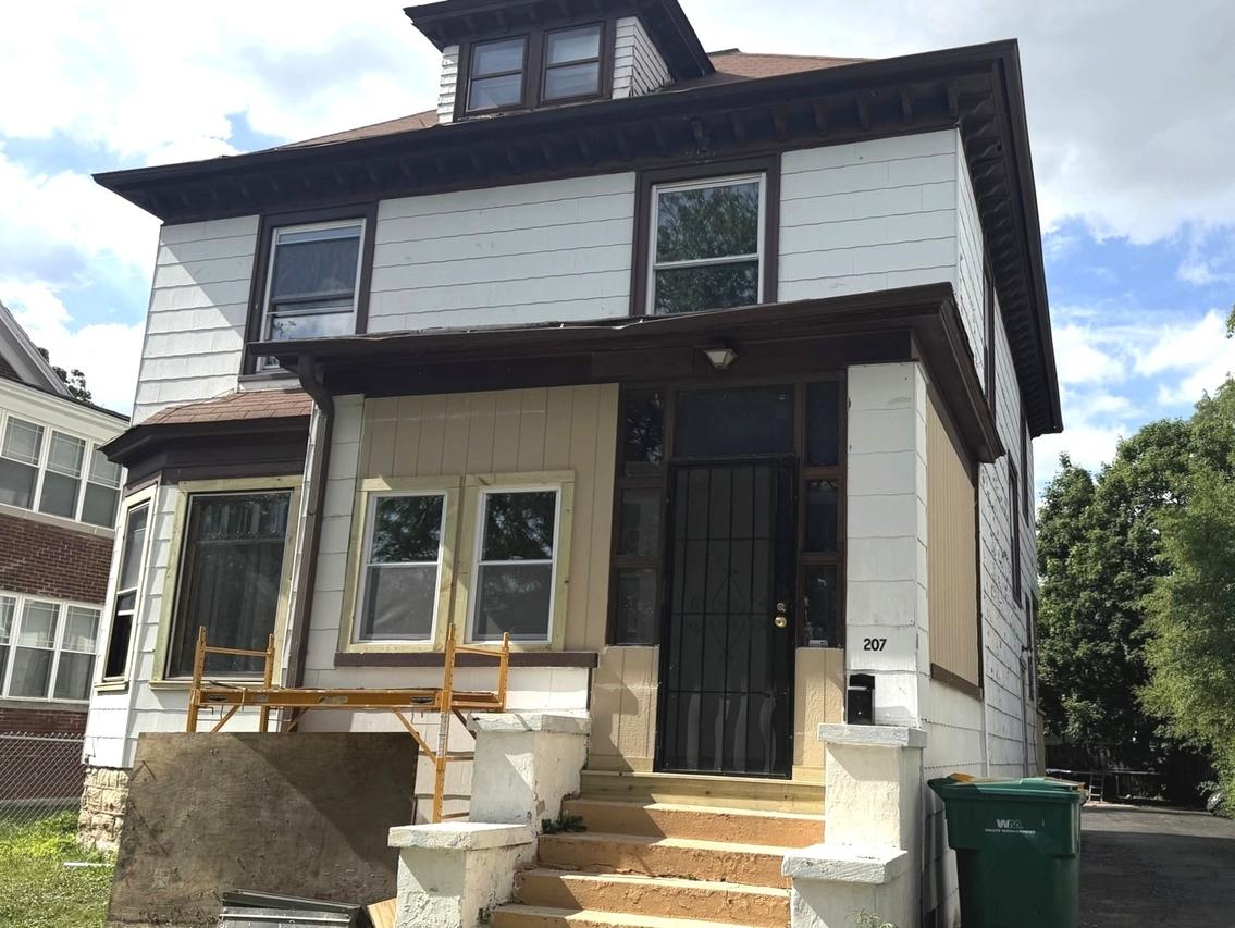 207 2nd Ave., Joliet, IL 60433