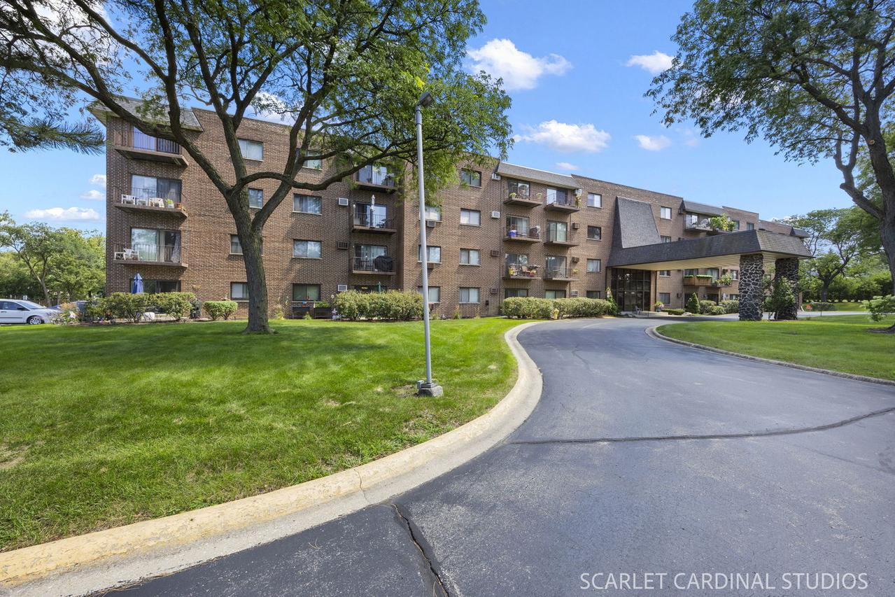 235 N Mill Rd. #204b, Addison, IL 60101