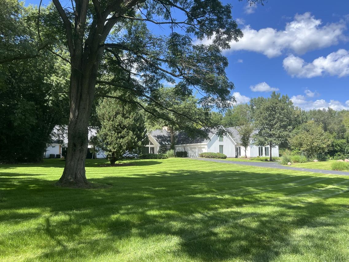 7716 Crystal Springs Rd., Bull Valley, IL 60098