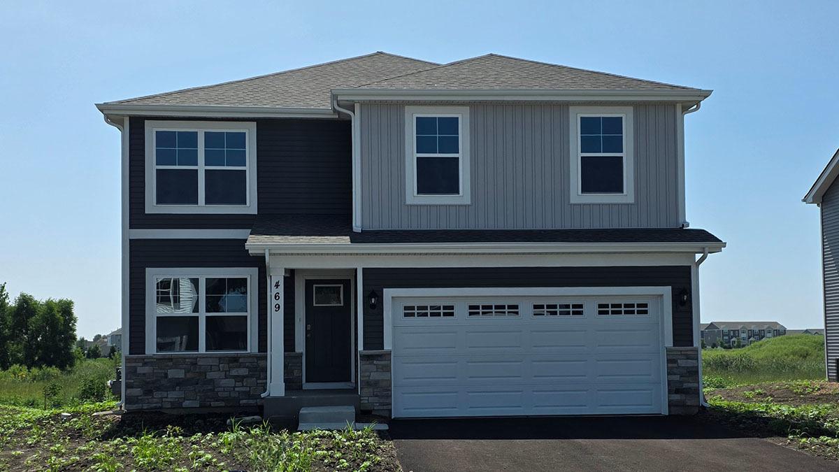 469 Vista Dr., Hampshire, IL 60140