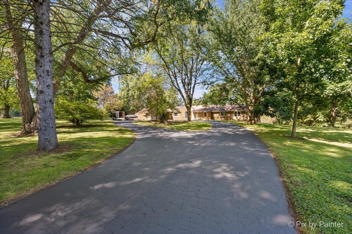 31W544 Penny Rd., Barrington Hills, IL 60010