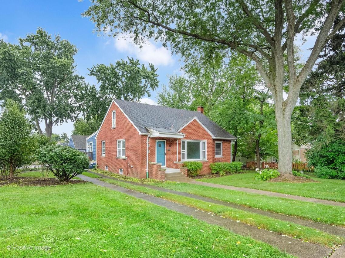 4503 Fairview Ave., Downers Grove, IL 60515