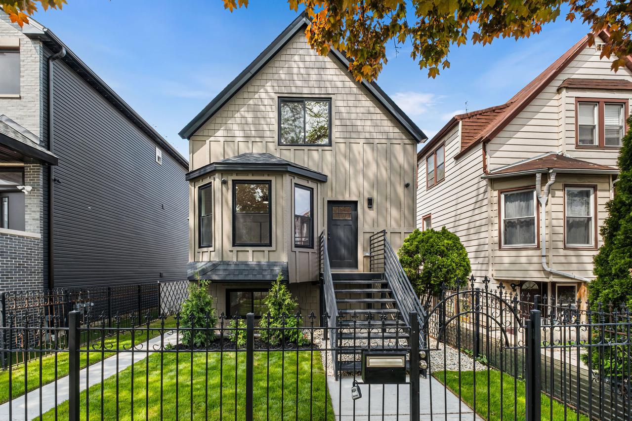 2204 N Kildare Ave., Chicago, IL 60639