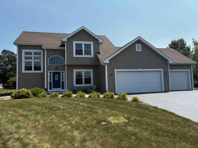 510 Zierke Ct., Winnebago, IL 61088