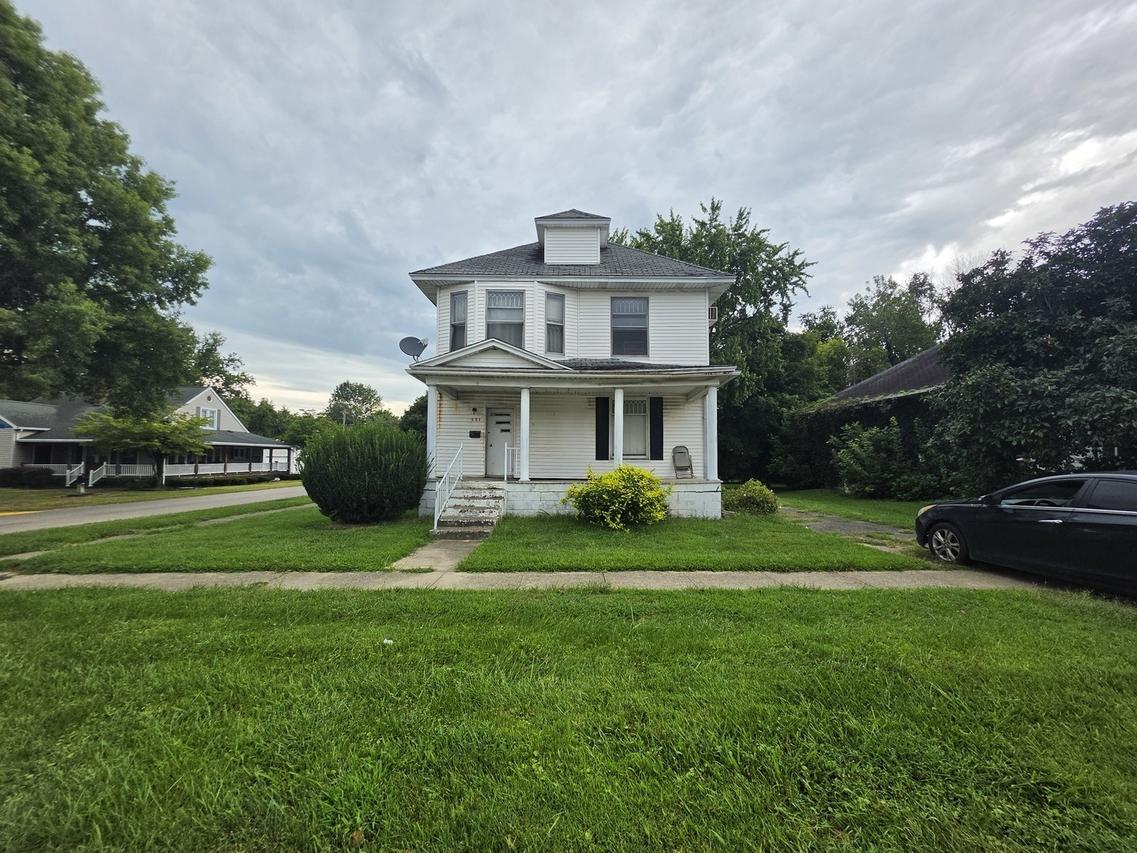 551 N Main St., Bridgeport, IL 62417