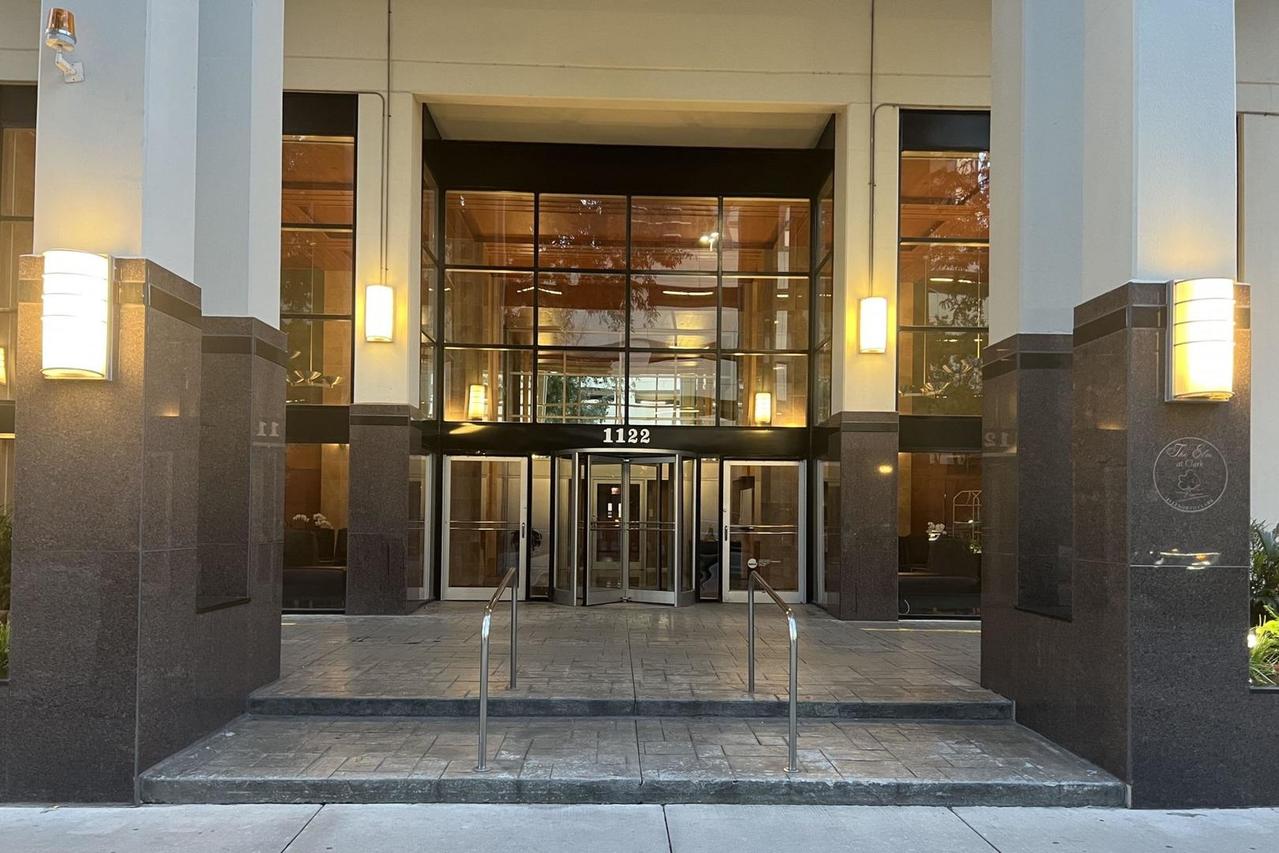 1122 N Clark St. #3606, Chicago, IL 60638