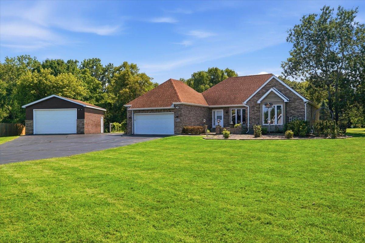 10351 W Prairie Ln., Beach Park, IL 60087