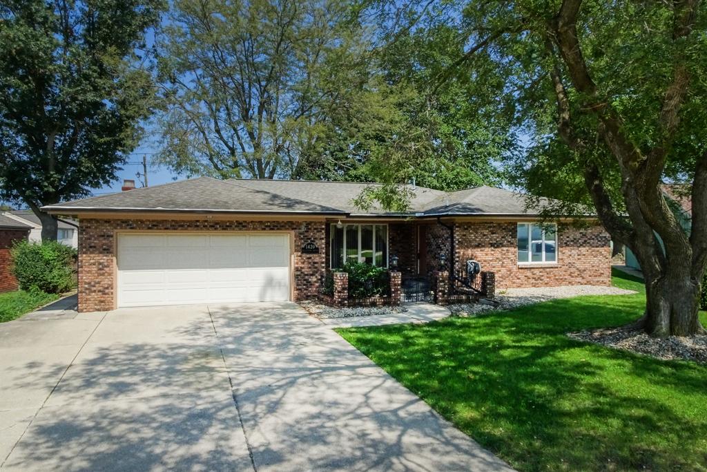 1420 Westview Dr., Normal, IL 61761