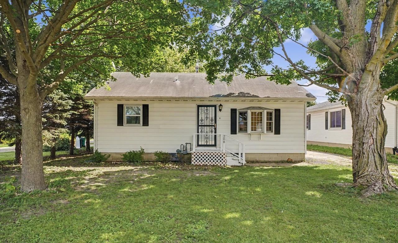 208 N Oak St., Buckley, IL 60918
