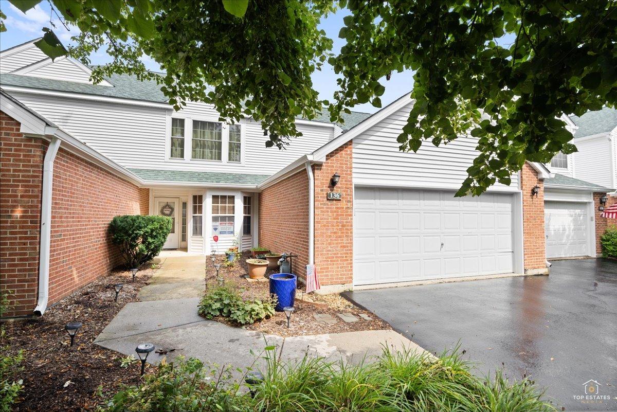 136 Hemstead St., Lake Bluff, IL 60044