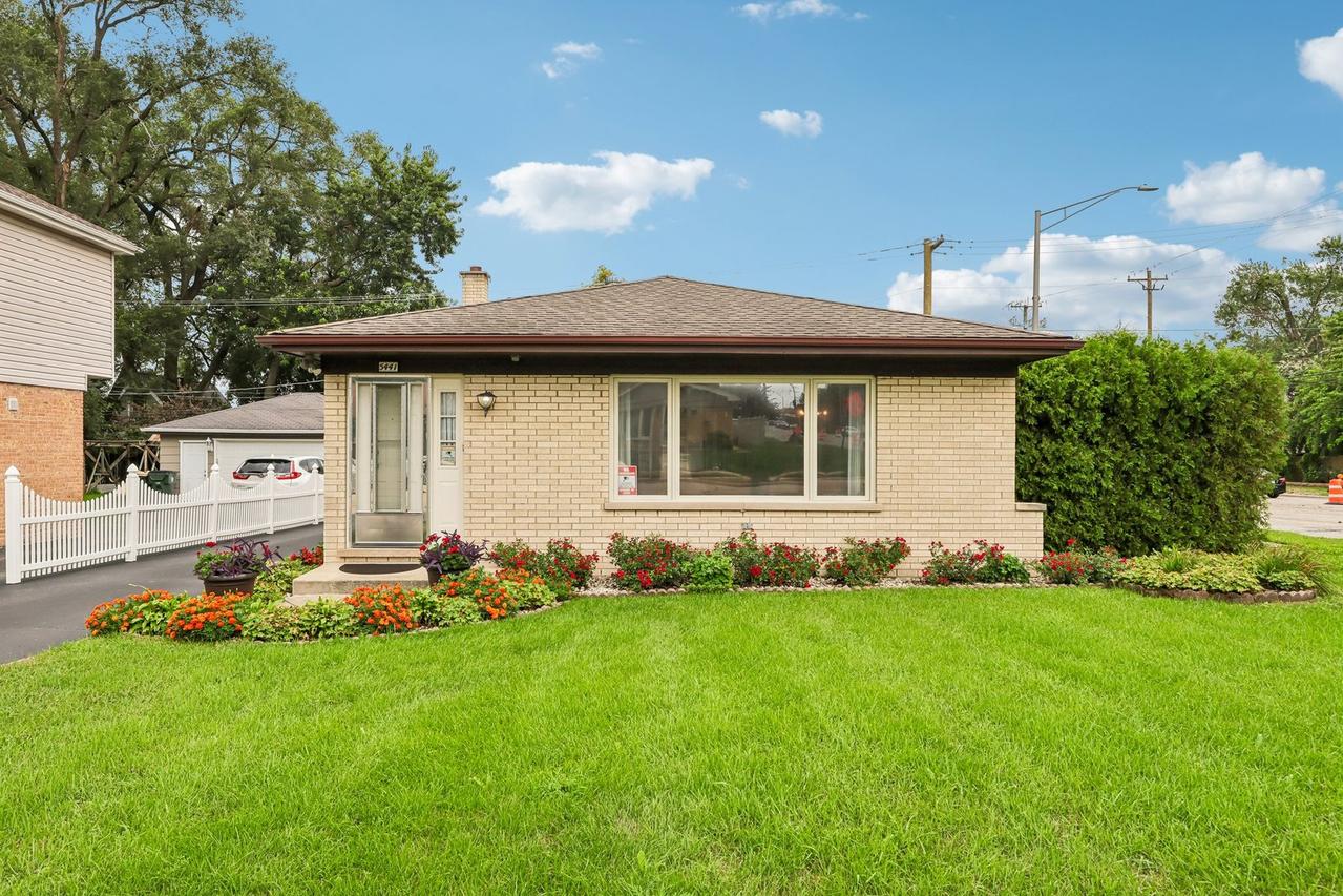 5441 S Ashland Ave., Countryside, IL 60525