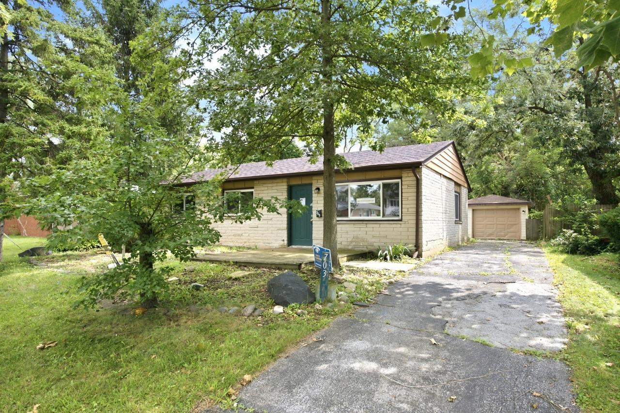 703 Circle Dr., University Park, IL 60484
