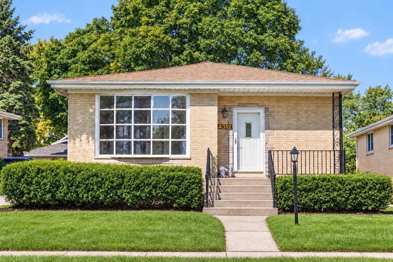 4312 Prairie Ave., Brookfield, IL 60513