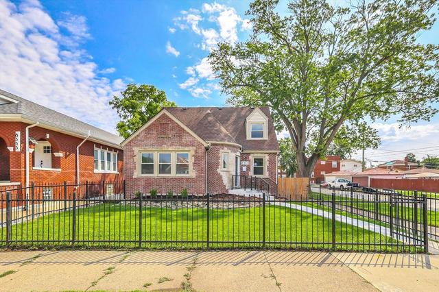 New Homes For Sale This Week That Attend Hirsch Metropolitan High School: August 21st to August 27th