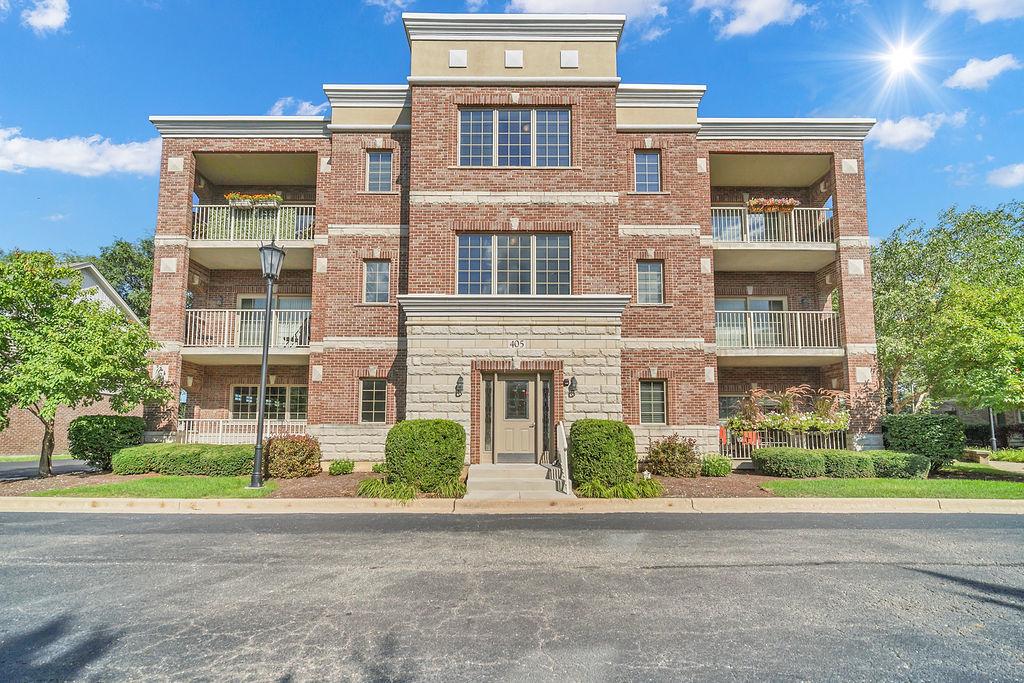 405 W Pierce Rd. #301, Itasca, IL 60143