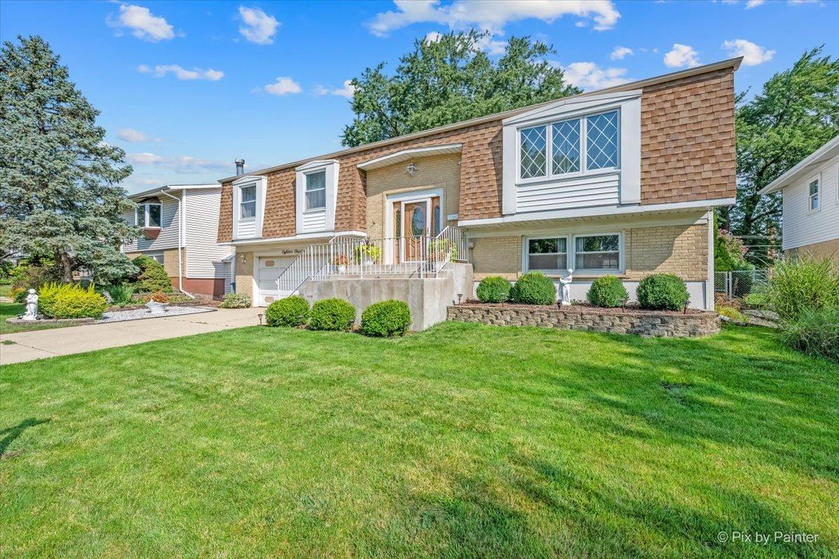 1814 W Catalpa Ln., Mount Prospect, IL 60056